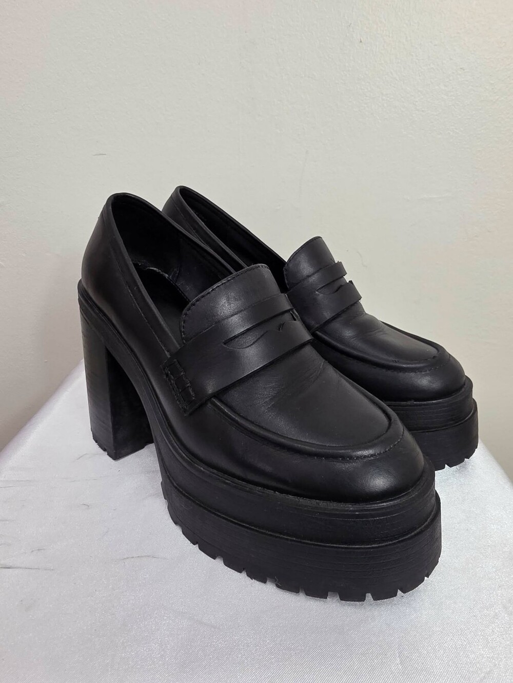 Aldo Black Platform Chunky Heel Loafers Y2K - Picture 3 of 11